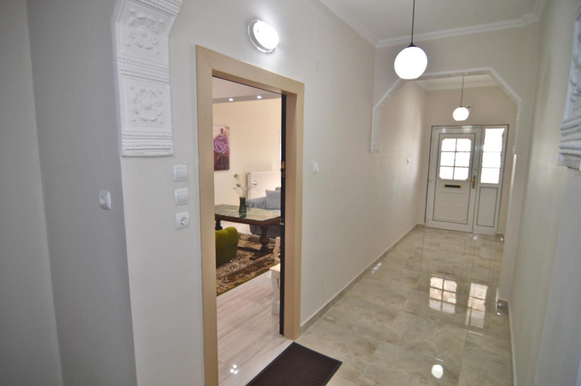 Afroditi Apartment *